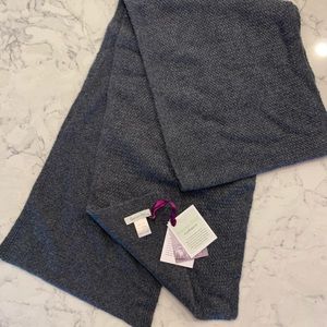 NWT Garnet Hill gray cashmere scarf